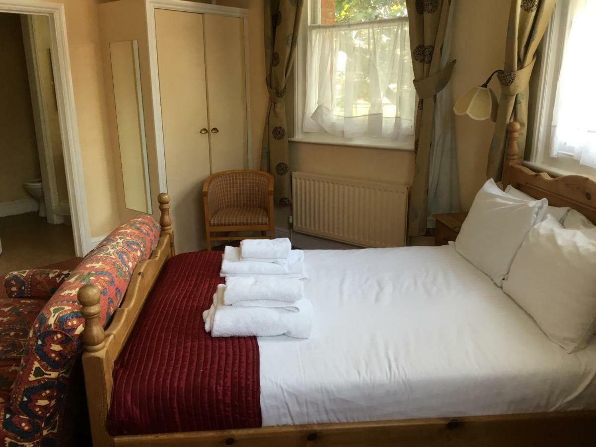 فيفرشام Railway Hotel المظهر الخارجي الصورة