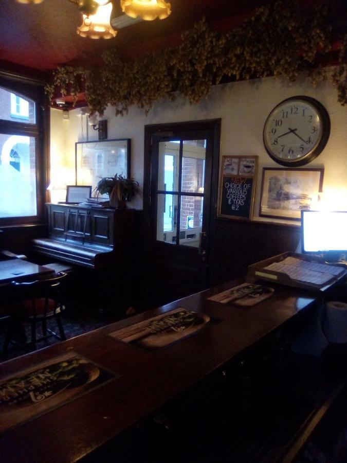 فيفرشام Railway Hotel المظهر الخارجي الصورة